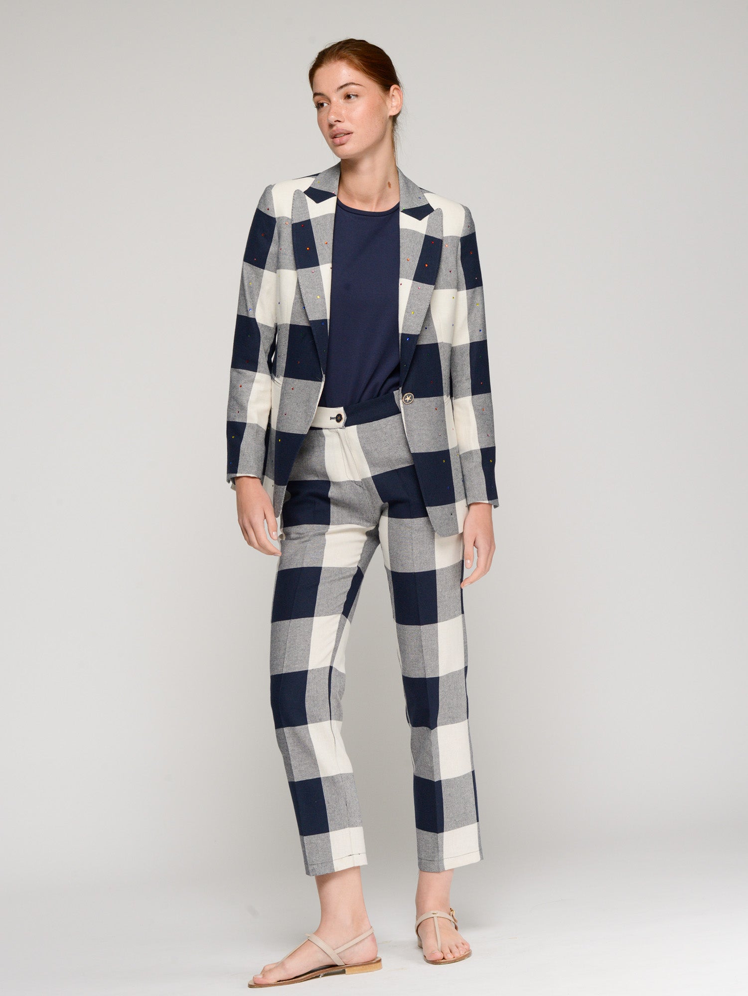 CHAQUETA CUADROS MARINO Y GRIS DETALLES DE COLOR
