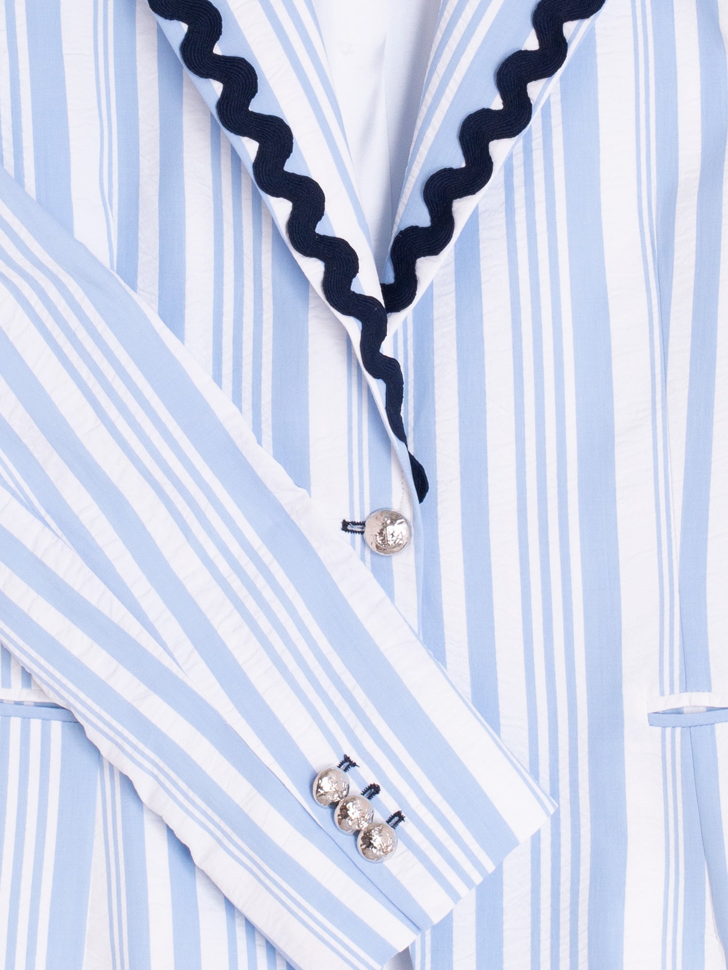 CHAQUETA RAYAS CELESTES RIBETE MARINO