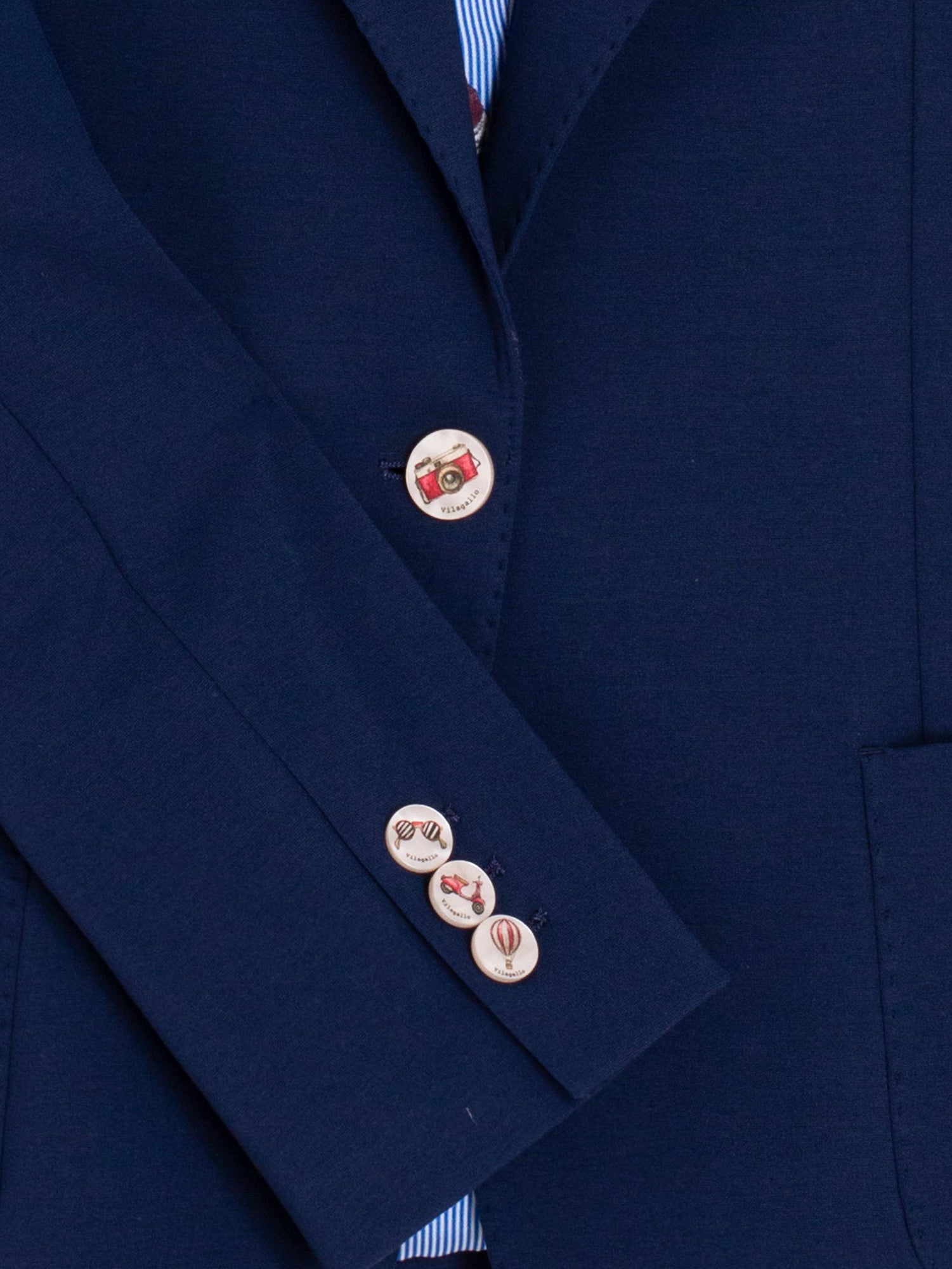 CHAQUETA AZUL MARINO