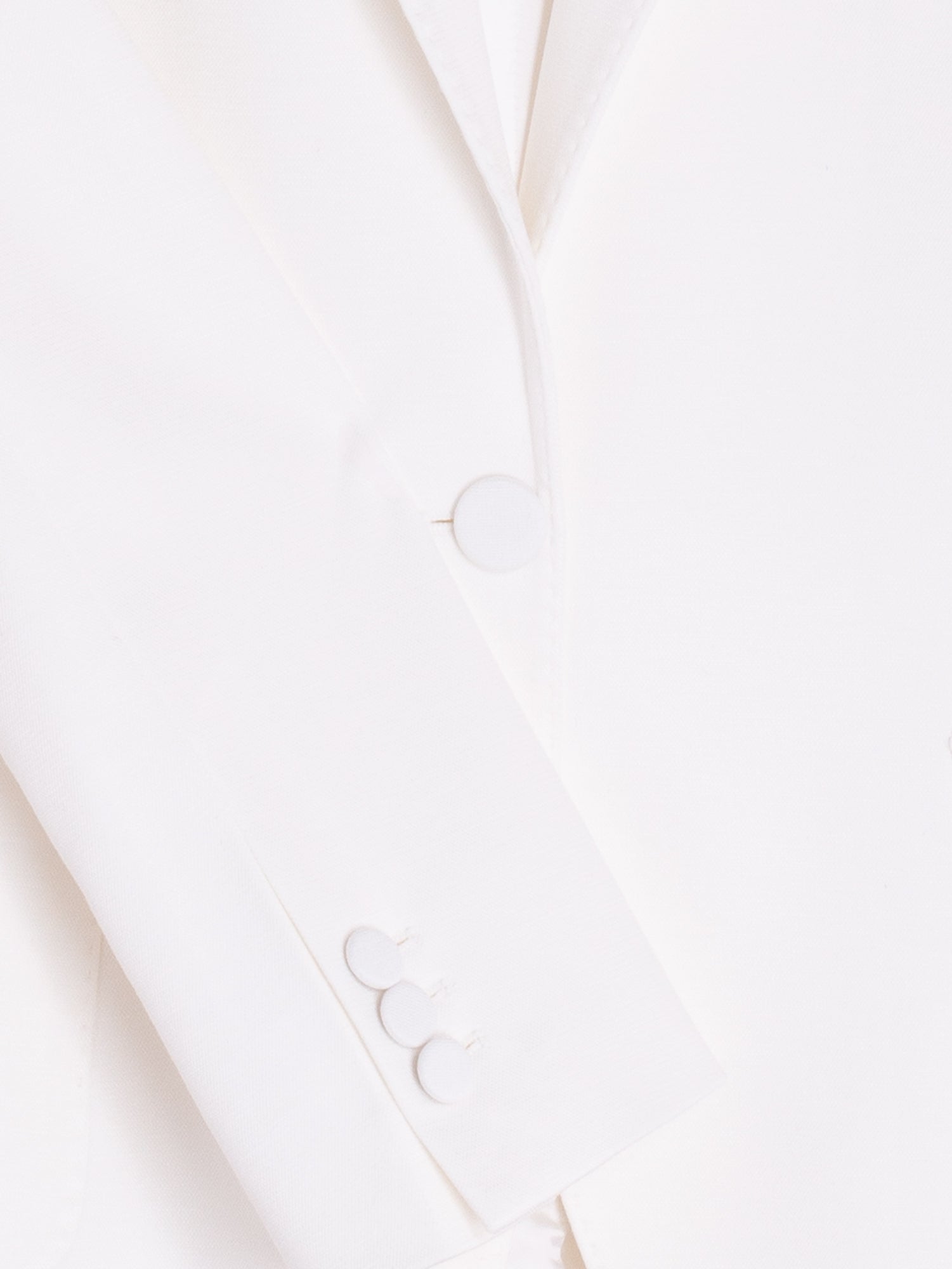 CHAQUETA BLANCA SOLAPA CLÁSICA