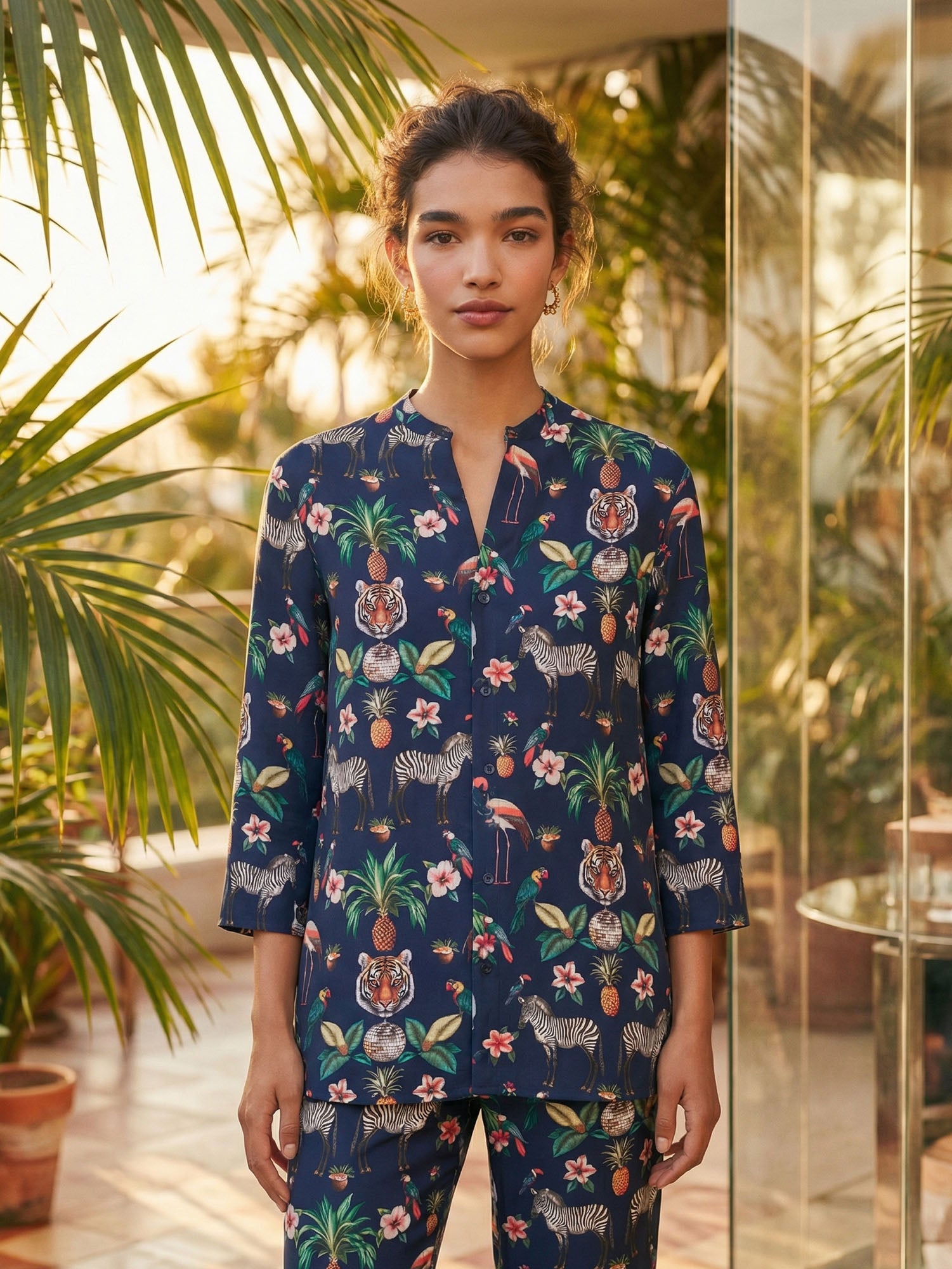 CAMISA AZUL MARINO ESTAMPADO JUNGLE DISCO